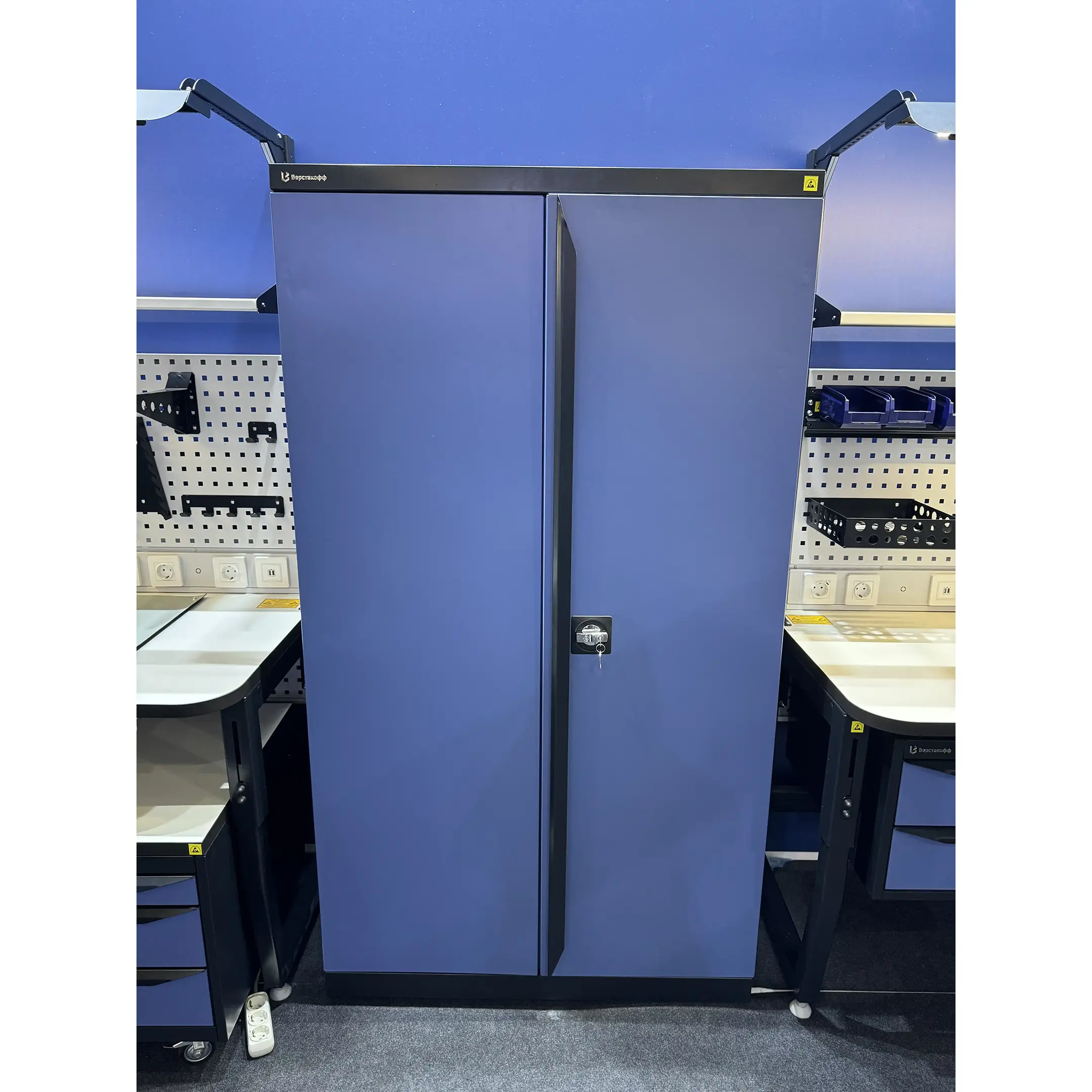 Шкаф антистатический SPC 181.2B2.2S1