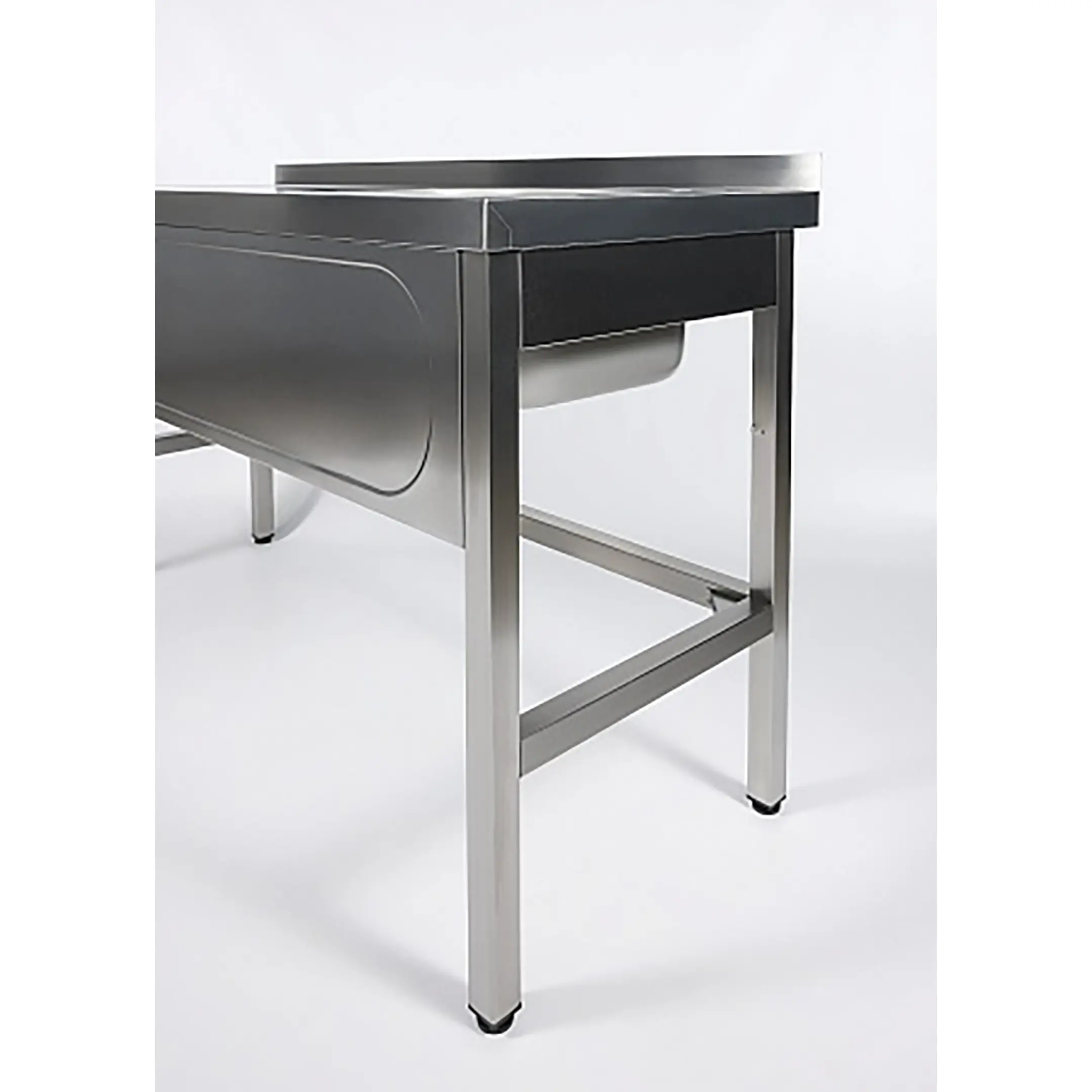 Ванна моечная цельнотянутая с рабочей поверхностью с бортом ВМЦР/1-11/6-БП