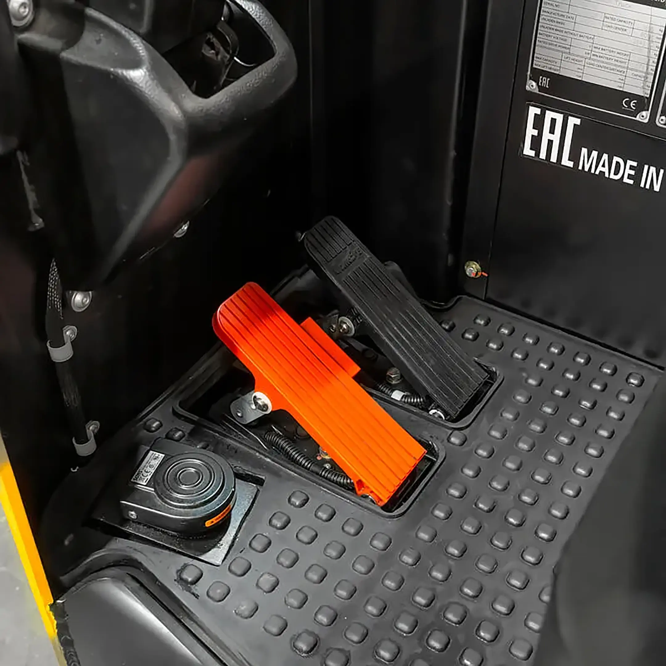 Ричтрак SMARTLIFT CQD16L (1600 кг; 8 м; li-ion 48В / 405 Ач)