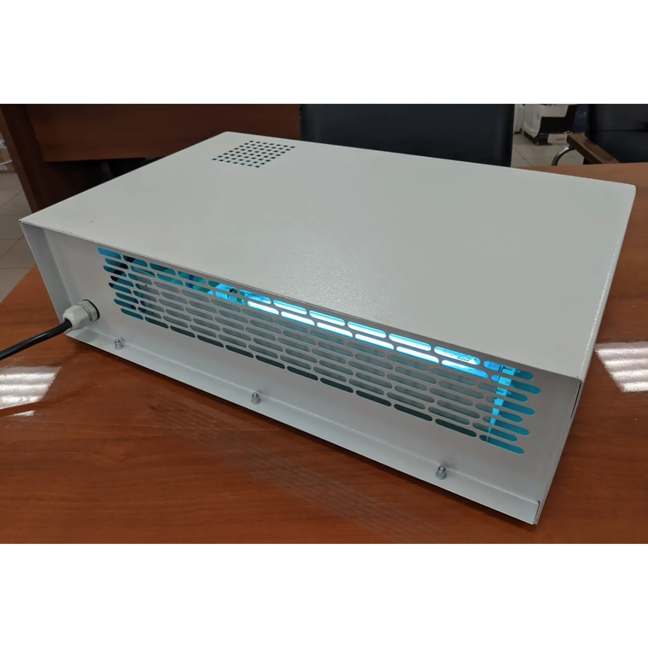 Бактерицидный обеззараживатель - рециркулятор воздуха AirBOX Standart